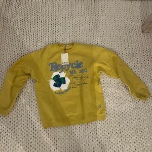 BNWT madhappy pullover